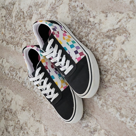 rainbow vans size 4